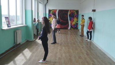 Арт-терапія, навчання в інклюзивному класі та танцювальний гурток: історія братів з Вінниччини