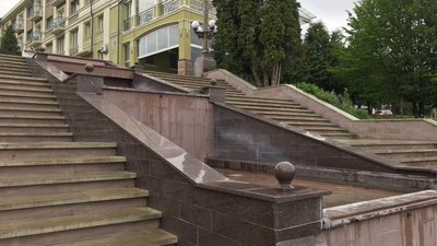 У Тернополі невідомі пошкодили фонтан "Каскад" У Тернополі невідомі пошкодили фонтан "Каскад"