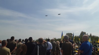 У Франківську попрощалися із загиблими пілотами Юрієм Погорілим та Антоном Листопадом