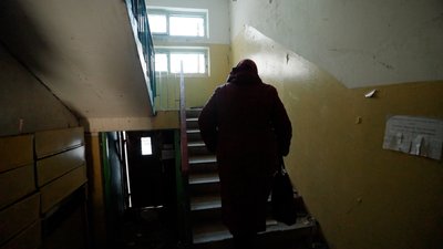 ФАБ-500 з неба: бомбардування вулиці Чорновола у Чернігові. РЕПОРТАЖ ФАБ-500 з неба: бомбардування вулиці Чорновола у Чернігові. РЕПОРТАЖ