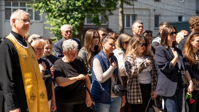 Хвилина мовчання, Ігор Ніздропа Хвилина мовчання, Ігор Ніздропа