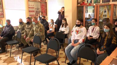 У Сватовому відзначили День добровольця