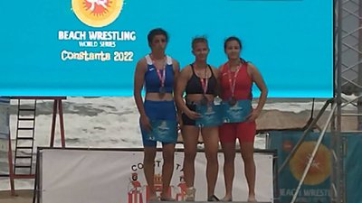 Попри травму, коростенка Софія Марченко стала чемпіонкою світу з пляжної боротьби