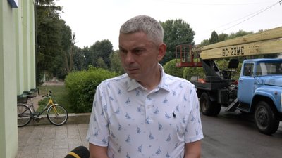 Буревій пошкодив понад 20 будівель у селищі на Волині: як громада ліквідовує наслідки Буревій пошкодив понад 20 будівель у селищі на Волині: як громада ліквідовує наслідки