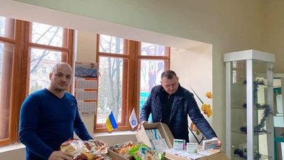 Продукти і медикаменти бійцям ДУКу на схід відправили тернопільські волонтери