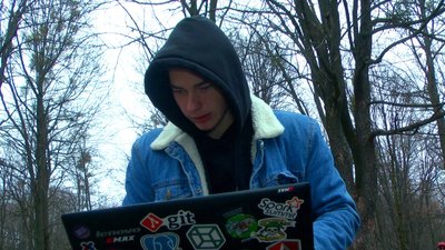 Школяр з Вінниччини виготовляє дрони-камікадзе для оборонців Школяр з Вінниччини виготовляє дрони-камікадзе для оборонців