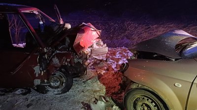 Дитина та шестеро дорослих травмувалися в ДТП на Харківщині Дитина та шестеро дорослих травмувалися в ДТП на Харківщині
