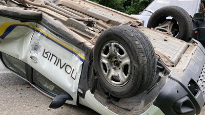 На Хмельниччині п'яний поліцейський скоїв ДТП. На Хмельниччині п'яний поліцейський скоїв ДТП.