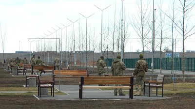 На полігоні під Миколаєвом військові обживають нове табірне містечко