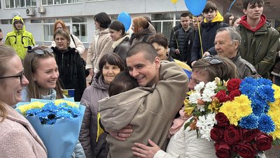 На Вінниччині зустріли звільненого з полону морпіха Павла Шишкіна
