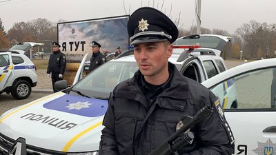 На Вінниччині поліцейські офіцери громади отримали ключі від службових авто На Вінниччині поліцейські офіцери громади отримали ключі від службових авто