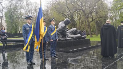 У Луцьку вшанували пам'ять за загиблими у Другій світовій війні