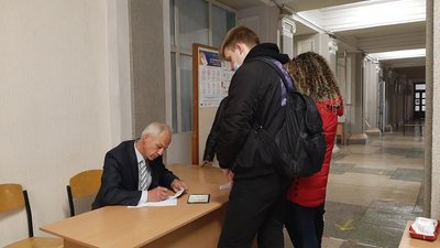 На Харківщині розпочалося голосування на місцевих виборах-2020. Онлайн На Харківщині розпочалося голосування на місцевих виборах-2020. Онлайн