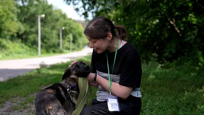 Волонтерка Катерина Артюх Волонтерка Катерина Артюх