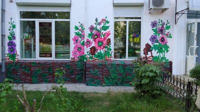 Патріотичний стріт-арт у громаді: художник із Житомирщини створює тематичні мурали Патріотичний стріт-арт у громаді: художник із Житомирщини створює тематичні мурали