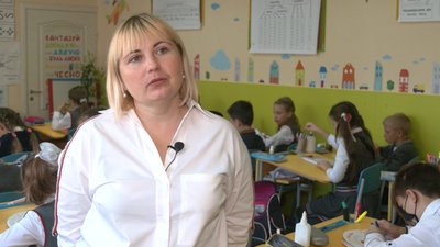 "Вчителювання" називає способом життя. Черкащанка Валентина Юларжи "Вчителювання" називає способом життя. Черкащанка Валентина Юларжи