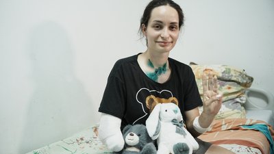 Рятувальниця Олександра Щебілова лікується у Харкові піля ампутації руки