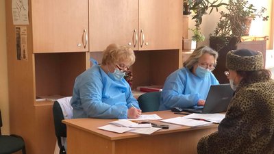 Студентів та викладачів музичної академії у Львові безкоштовно тестують на COVID Студентів та викладачів музичної академії у Львові безкоштовно тестують на COVID