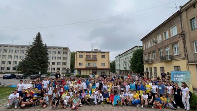 У Бучачі на Тернопільщині відбувся благодійний забіг, щоб підтримати ЗСУ У Бучачі на Тернопільщині відбувся благодійний забіг, щоб підтримати ЗСУ