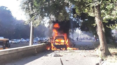 Вибух авто в Дніпрі: загинули двоє людей, справу кваліфікували як теракт. Що відомо