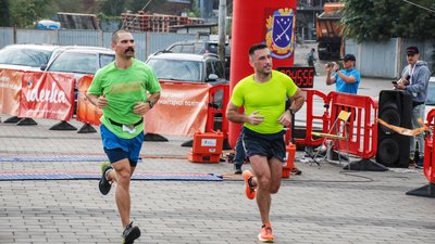 У Дніпрі провели доброчинний забіг, щоб допомогти українським військовим У Дніпрі провели доброчинний забіг, щоб допомогти українським військовим