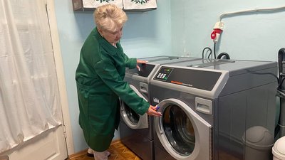Безкоштовне прання для миколаївців: у місті відкрили дві соціальні пральні Безкоштовне прання для миколаївців: у місті відкрили дві соціальні пральні