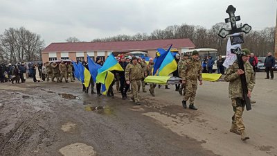 На Чернігівщині попрощалися із 10 захисниками, які загинули на сході України