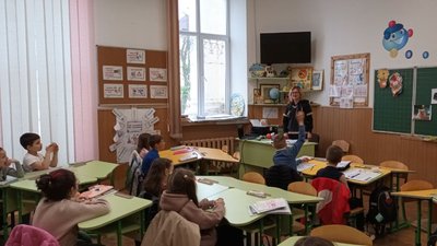 Урок "Я пізнаю світ" у тернопільській школі Урок "Я пізнаю світ" у тернопільській школі