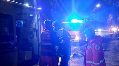У Луцьку двох чоловіків витягли з болота У Луцьку двох чоловіків витягли з болота