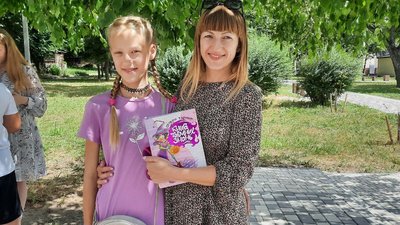 У Кропивницькому дітям-переселенцям роздали книжки У Кропивницькому дітям-переселенцям роздали книжки