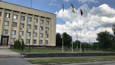 У Романові на Житомирщині урочистості до Дня Конституції провели у бомбосховищі У Романові на Житомирщині урочистості до Дня Конституції провели у бомбосховищі
