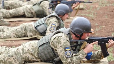 На Одещині військові проводять навчальні стрільби в морі