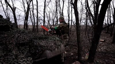 Прикордонник Луганського загону представить Україну на міжнародних змаганнях лісорубів в Естонії Прикордонник Луганського загону представить Україну на міжнародних змаганнях лісорубів в Естонії