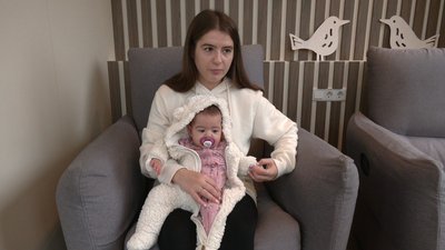 Вікторія Надільна з донькою Євою Вікторія Надільна з донькою Євою