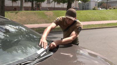 110 протоколів за тиждень: інспектори з паркування в Чернігові почали штрафувати водіїв