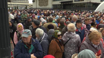 На Івано-Франківщині волонтери роздали переселенцям понад 11 тисяч продуктових наборів На Івано-Франківщині волонтери роздали переселенцям понад 11 тисяч продуктових наборів