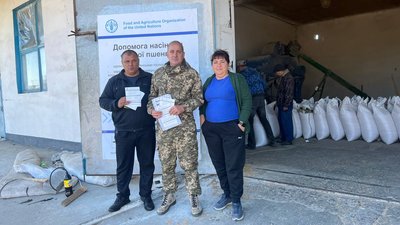 Аграрії двох районів Миколаївщини безплатно отримали понад 1400 тонн насіння