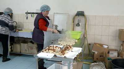 "Армія відновлення" на Вінниччині: скільки людей влаштувалися на суспільно корисні роботи "Армія відновлення" на Вінниччині: скільки людей влаштувалися на суспільно корисні роботи