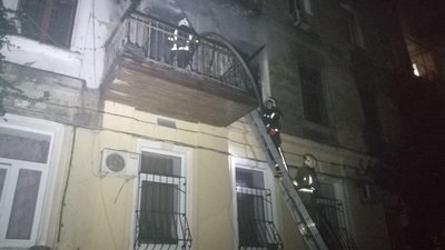 У центрі Одеси спалахнув будинок, одну людину госпіталізували У центрі Одеси спалахнув будинок, одну людину госпіталізували