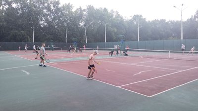 Вперше беруть участь сімейні пари: у Сумах відбувся тенісний турнір