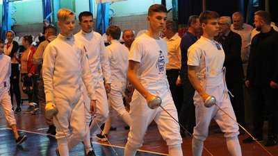 В Ужгороді почався Всеукраїнський турнір країн Карпатського єврорегіону з фехтування В Ужгороді почався Всеукраїнський турнір країн Карпатського єврорегіону з фехтування