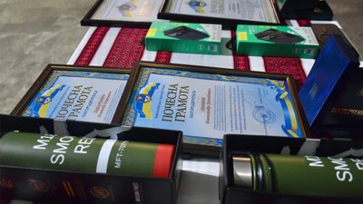 Миколаївські гвардійці отримали нагороди від Миколаївської ОВА Миколаївські гвардійці отримали нагороди від Миколаївської ОВА