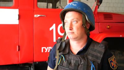 Впритул до лінії фронту: як нині працюють рятувальники та виживають люди у Гуляйполі Впритул до лінії фронту: як нині працюють рятувальники та виживають люди у Гуляйполі