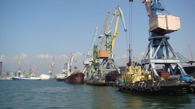 Колегія суддів ВАКС закрила справу проти заступника начальника Бердянського порту