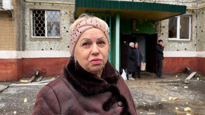 "Почула вибух, кричав онук". Як Росія атакувала спальний район Краматорська вдосвіта у неділю: розповіді містян