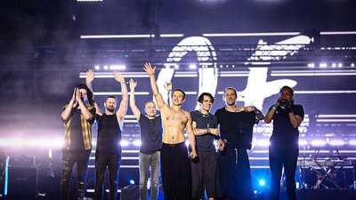 "Я повернувся": "Океан Ельзи" виступив на "Атласі" після дворічної концертної перерви "Я повернувся": "Океан Ельзи" виступив на "Атласі" після дворічної концертної перерви