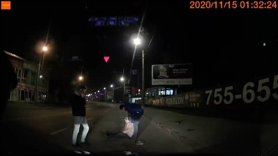 Друг чи вбивця. У Франківську собака ледь не загриз жінку Друг чи вбивця. У Франківську собака ледь не загриз жінку