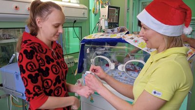 Маленькі "Санти": у Волинському перинатальному центрі влаштували сюрприз батькам Маленькі "Санти": у Волинському перинатальному центрі влаштували сюрприз батькам