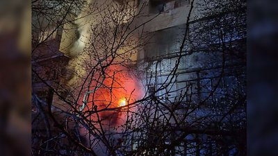 У Чернівцях через пожежу в багатоповерхівці загинули двоє людей У Чернівцях через пожежу в багатоповерхівці загинули двоє людей