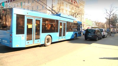 Як у Рівному дотримуються обмеження по кількості пасажирів